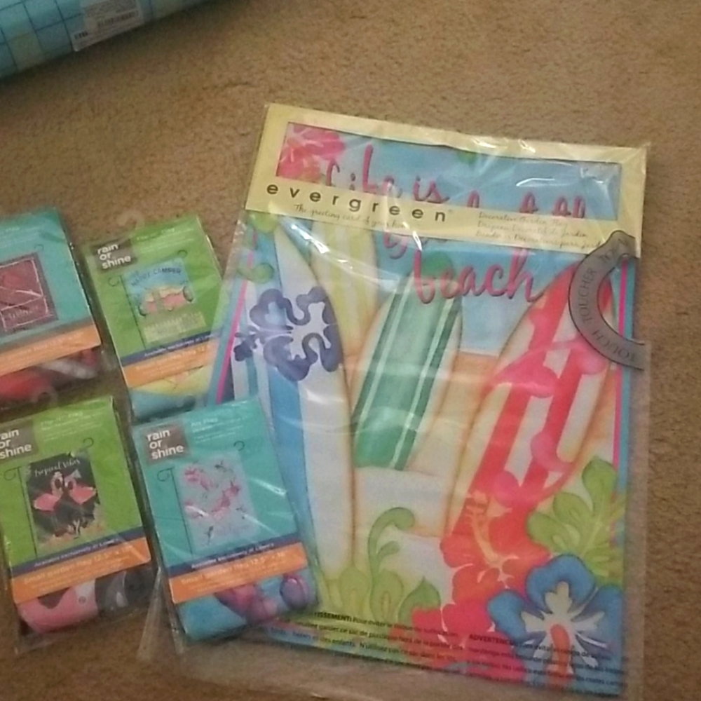 Set of 5 small garden flags